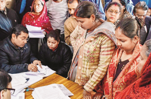 یوپی: حتمی ووٹر لسٹ سے بڑی تعداد میں نام کٹنے پر سیاسی ہلچل تیز