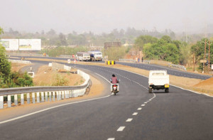 جالنہ میں اندوہناک سڑک حادثہ ، ۷؍ مزدور خواتین ہلاک ، ۶؍ زخمی