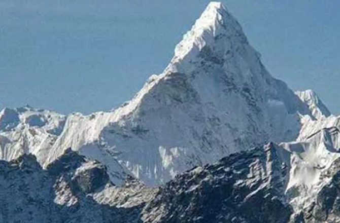 ہمالیہ کی برف خطرناک حد تک کم، ۲؍ ارب افراد کیلئے پانی کے بحران کا خدشہ