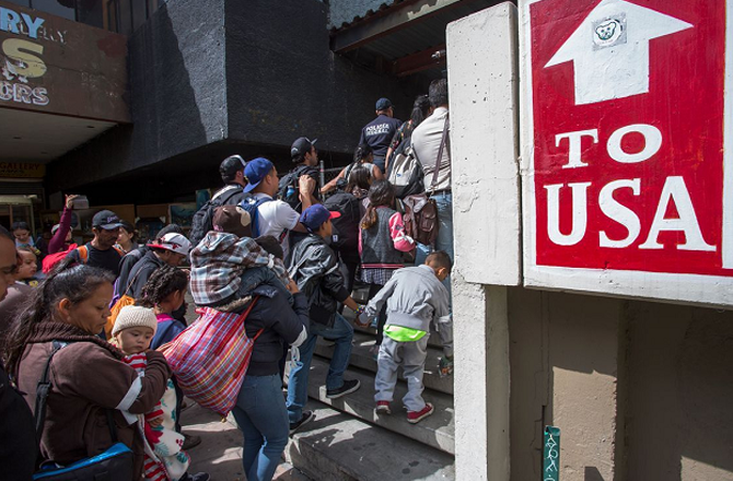 ٹرمپ انتظامیہ کی وطن واپسی پرخوفزدہ ہونے والوں کی ویزا درخواست رد کرنے کی ہدایت