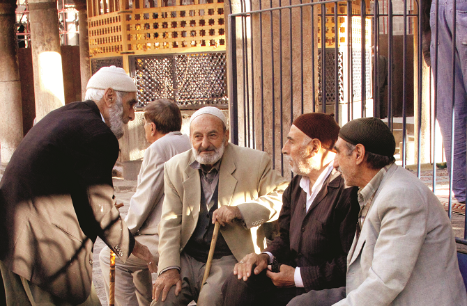 The Quran commands us to speak well to people, which highlights the importance of good speech. Photo: INN