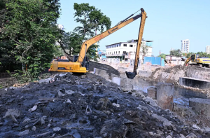 نالوں سے کچرا نکالنے کی مقدار کا ہدف کم کردیا گیا ہے