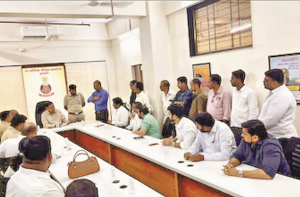  کلیان: ڈرائیوروں کیلئے مراٹھی زبان کی لازمی شرط پر سیاست گرم