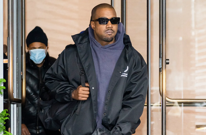 کینے ویسٹ کا پولینڈ کنسرٹ منسوخ، سام دشمن بیانات پر عالمی ردعمل 