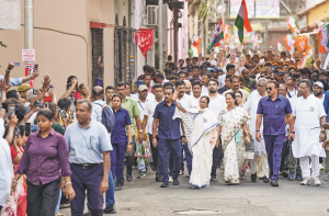 بنگال: آخری مرحلے کی پولنگ، انتخابی مہم زور پر، امیت شاہ پر بدزبانی کا الزام