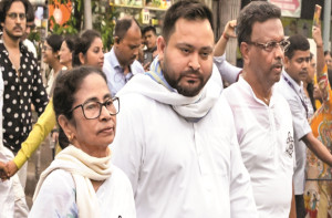 بنگال میں انتخابی مہم ختم، کل پولنگ، بی جےپی نے پوری طاقت جھونک دی