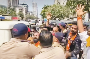 مراٹھی زبان کے تنازع پر ایڈوکیٹ سداورتے اور ایم این ایس کارکنان میں تصادم