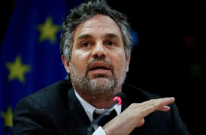 ہالی ووڈ اداکار مارک روفالو نے Palestine 36 دیکھنے کی اپیل کی