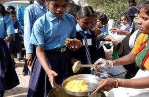 ایران جنگ کا اثر، پورے ملک کے اسکولوں میں مڈڈے میل مہم  بحران کا شکار