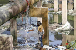  زیر زمین پانی کی پائپ لائنوں سے بڑے پیمانے پر پانی کی چوری کا الزام 