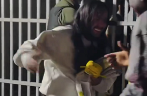 وینزویلا کے صدر نکولس مادورو اور ریپر ٹیکاشی سکس نائن کی جیل میں دوستی