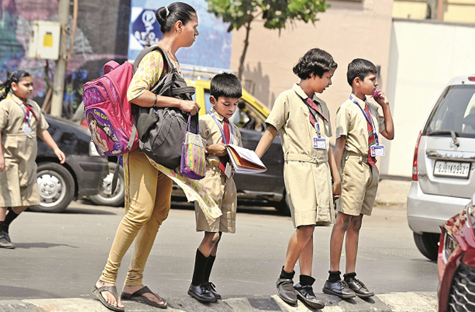 پرائیویٹ اسکولوں میں والدین کیلئے فیس کا مسئلہ برقرار