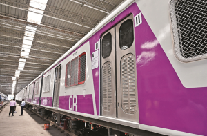 خود کار دروازے والی نئی لوکل میں سفر کرنے کیلئے ۲؍ ماہ سے زائد انتظار کرنا ہوگا