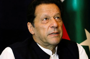 پاکستان: عمران خان فوت، ایک صحافی کا دھماکہ خیز دعویٰ، غیر یقینی صورتحال برقرار