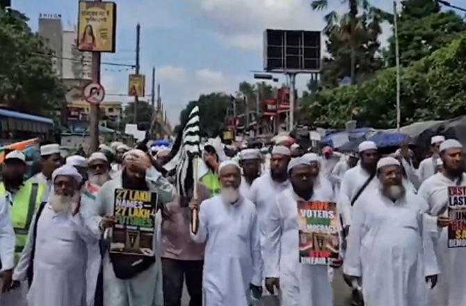 کولکاتا: جمیعت علمائے ہند کا احتجاج، حذف شدہ ووٹروں کے ناموں کی بحالی کا مطالبہ