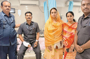 سکھبیر سنگھ بادل کو بچانے والے انسپکٹر سنتوش کیندرے اسپتال سے ڈسچارج