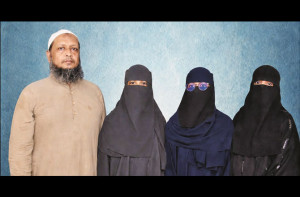 بھیونڈی : ایک ہی گھر کی دو بیٹیوں نے حفظِ قرآن کی سعادت حاصل کی