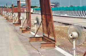 لکھنؤ کانپور ایکسپریس وے ۱۸؍ دن میں ۸۴؍ جگہوں پر دھنس گیا!