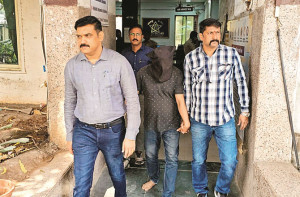 ڈومبیولی : جعلی ادویات کے ریکٹ کا پردہ فاش،۲؍افرادگر فتار