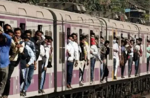 ٹرین مسافروں کا قیمتی سامان لوٹنے والی پھٹکاگینگ کوپکڑنے کیلئے ریلوے پولیس کوشاں