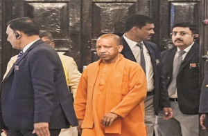 یوپی بجٹ :گرماگرم بحث،  بلڈوزر کارروائی پرسرکار کو کھری کھری 