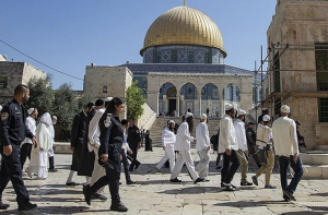 اسرائیلی حکام نے مسجد اقصیٰ کے امام کو ایک ہفتےکیلئے مسجد میں داخلے سے روک دیا