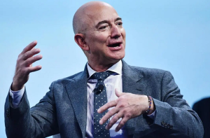 ’میلانیا‘ پر ۷۵؍ ملین ڈالر، شادی پر ۵؍ ملین؛ واشنگٹن پوسٹ کیلئے؟ بیزوس پر تنقید