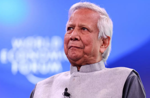 بنگلہ دیش: انتخابات سے قبل سرکاری ملازمین اور پولیس اہلکاروں کے درمیان جھڑپیں