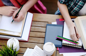 محدود تعلیم اور لامحدود علم