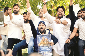 ایپسٹین فائل: راہل گاندھی یا اسٹالن کا نام ہوتا تو آج ملک کا کیا منظرنامہ ہوتا؟