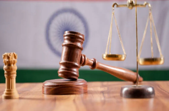 گزشتہ۱۰؍ سال میں موجودہ ججوں کے خلاف ۸؍ ہزار سے زائد شکایات: مرکز پارلیمنٹ میں