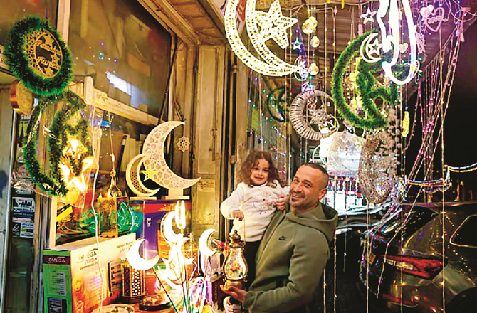 Despite numerous changes, Ramadan continues to shine with the same splendor it did when it was first observed. Photo: INN