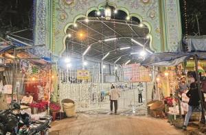 ناریل واڑی قبرستان انتظامیہ کووقف بورڈ کا نوٹس