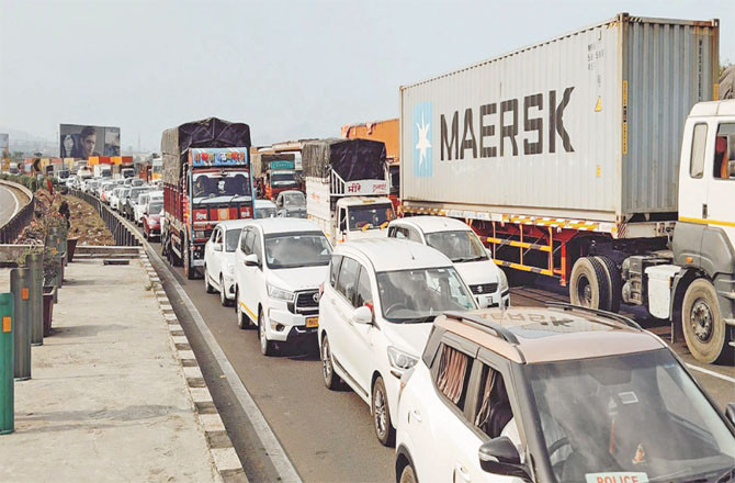 Vehicles are seen stranded after an accident on the Mumbai-Pune Expressway. (Photo: PTI)