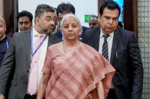 عوامی اثاثوں کی مونیٹائزیشن سے ۷۲ء۱۶؍ لاکھ کروڑ کی سرمایہ کاری کا ہدف