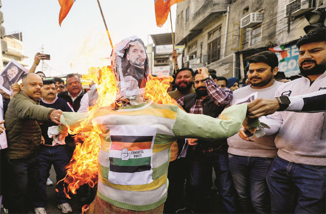 کانگریس اور راہل گاندھی کیخلاف بی جے پی کا ملک گیر مظاہرہ