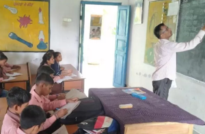 ۵؍ سال میں ۱۸؍ ہزار ۷۲۷؍ سرکاری اسکول بند، پرائیویٹ اسکولوں میں اضافہ: حکومت