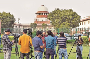 جمہوریت، جمہوری سماج اور قانون شکنی