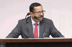 مسلم خاتون کو رہائش سے انکار اور دلت باورچی پر اعتراض: سپریم کورٹ جج کی تشویش