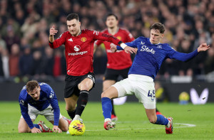 بنجامن سیسکو کا جادو چل گیا: مانچسٹر یونائٹیڈ کی ایورٹن کے خلاف اہم فتح