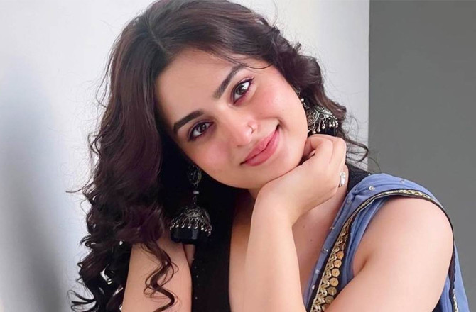 ’’دُھرندھر‘‘ کے گیت ’’شرارت‘‘ نے ۱۰۰؍ ملین ویوز کو عبور کر لیا، عائشہ خان مسرور