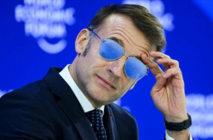 میکرون کے بلیو سن گلاسیز کی سوشل میڈیا پر دھوم! کمپنی کی ویب سائٹ کریش ہوگئی