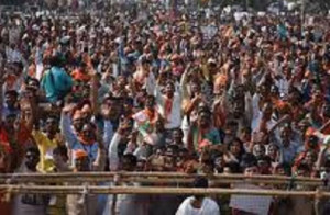 سیاست میں نظریہ اور نظریہ میں سیاست