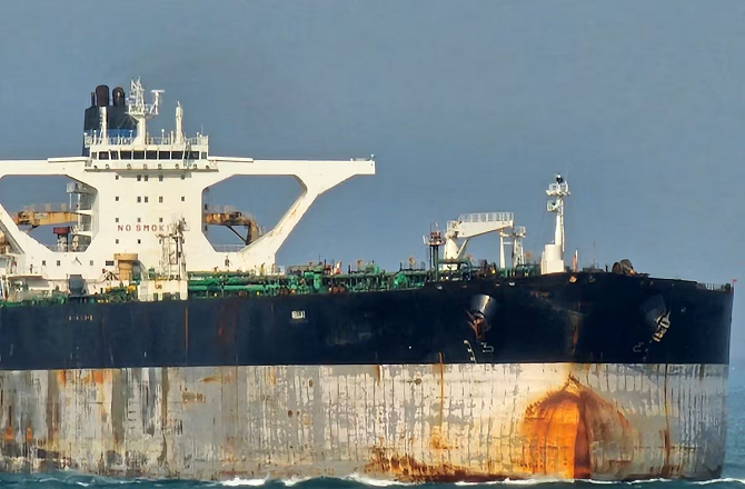 روس نے اپنے ٹینکر کی ضبطی کو اکیسویں صدی کی بحری قزاقی قرار دیا