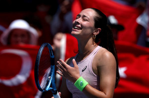 آسٹریلین اوپن :زینب سونمیز کی تاریخی پیش قدمی، تیسرے راؤنڈ میں پہنچ گئیں