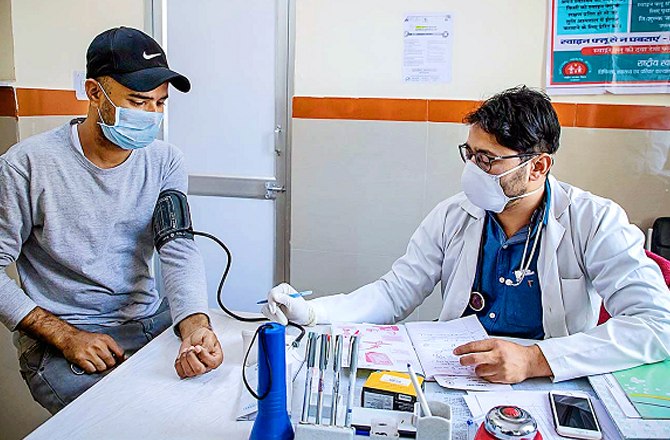 نوجوانو! ہمیں ہر کریئر اور ہر پیشے میں حلال و حرام کی تمیز کرنی چاہئے