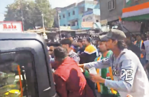 اورنگ آباد میں امتیاز جلیل کی کار پر حملے کی کوشش 