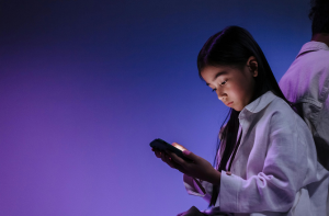 ڈیجیٹل دُنیا : لیکن کبھی کبھی اسے تنہا بھی چھوڑ دے!