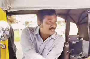 ممبرا : آٹو رکشا ڈرائیور کارپوریٹر بن گیا