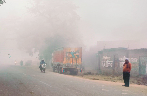 میدانی علاقوں میں مئی جون میں آگ اور دسمبر جنوری میں برف کی بارش ہوتی ہے